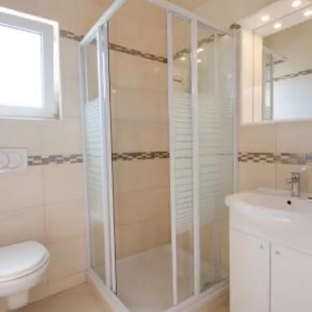 In 41215 Apartment *