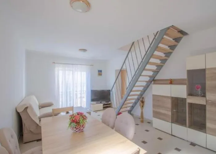 Apartament In 41215